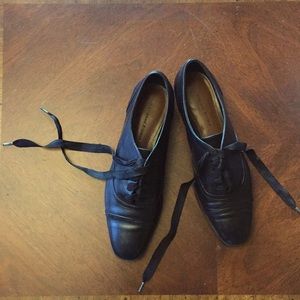 Etienne Aigner calf skin 8M flats, worn once